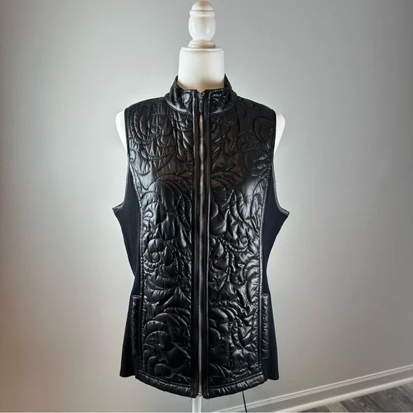 Chico’s Collection Black Quilted Faux Leather Vest Size 2 Sleek & Chic - Picture 1 of 12